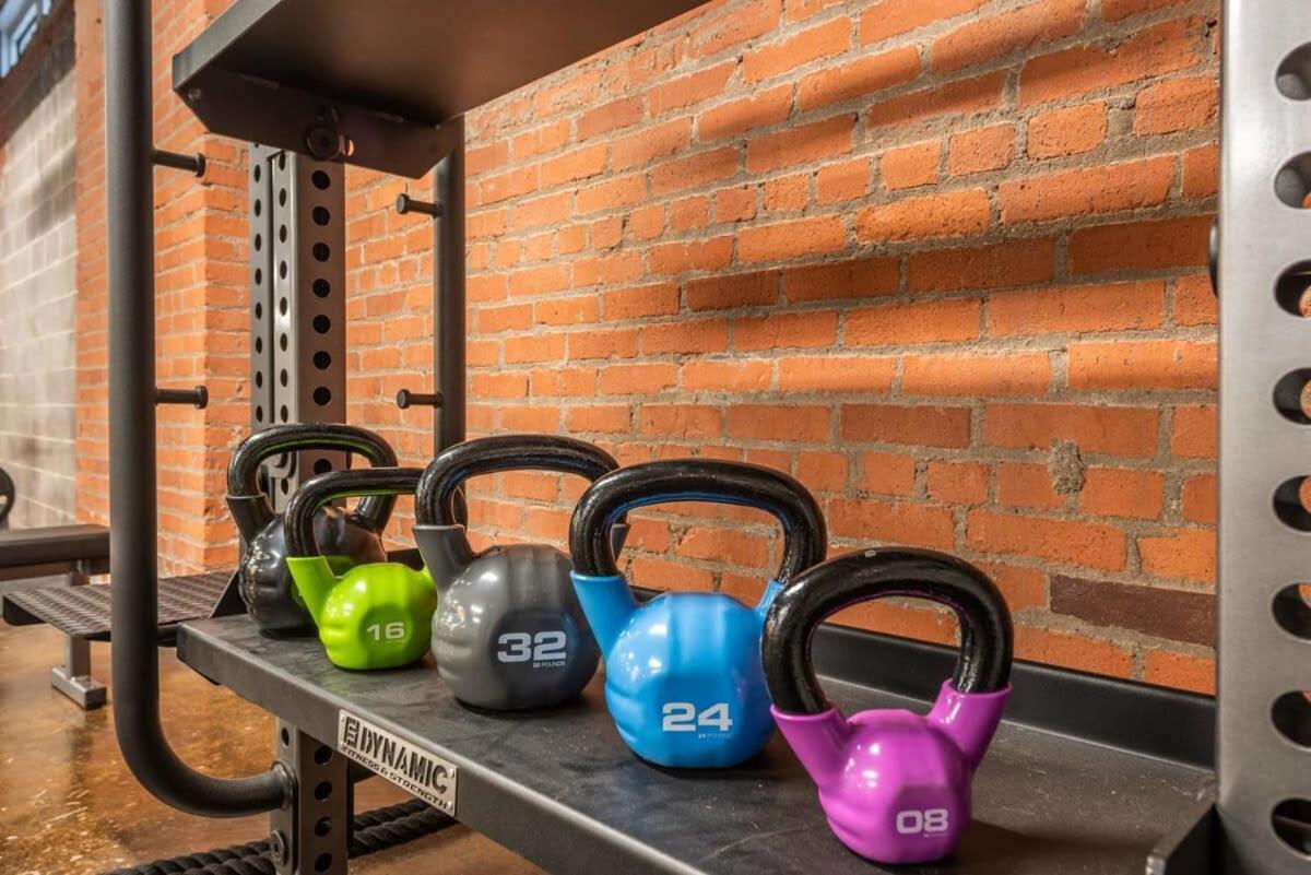2Br 2Ba Spacious Historic Loft With Gym By Envitae カンザスシティ エクステリア 写真