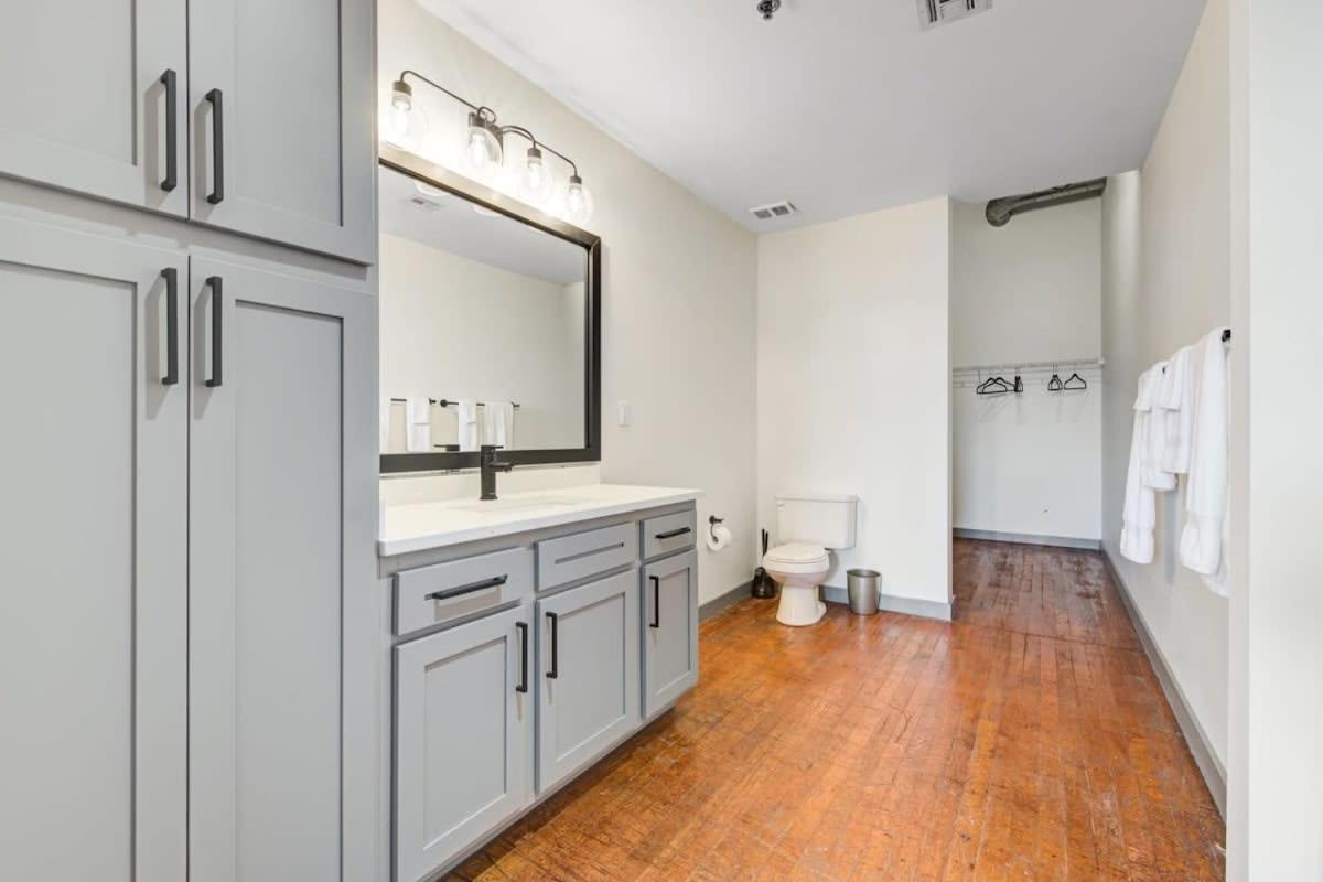 2Br 2Ba Spacious Historic Loft With Gym By Envitae カンザスシティ エクステリア 写真
