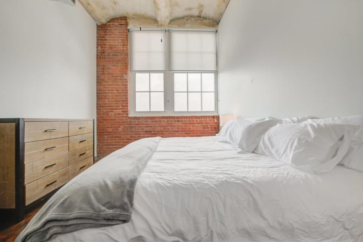 2Br 2Ba Spacious Historic Loft With Gym By Envitae カンザスシティ エクステリア 写真